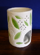 Round Green Leaf H 110mm white-china-oil-burners